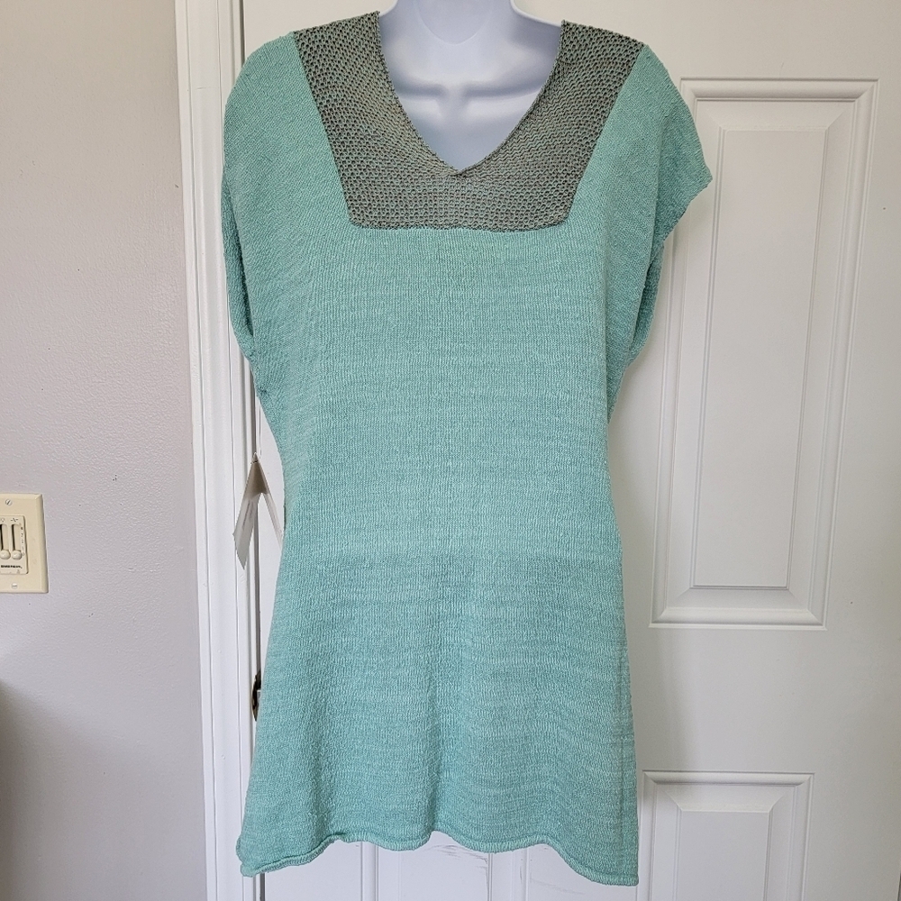 NWT Curio Teal Lightweight Knit Deep V Neck Sleeveless Metallic Thread Top Small - Picture 6 of 13
